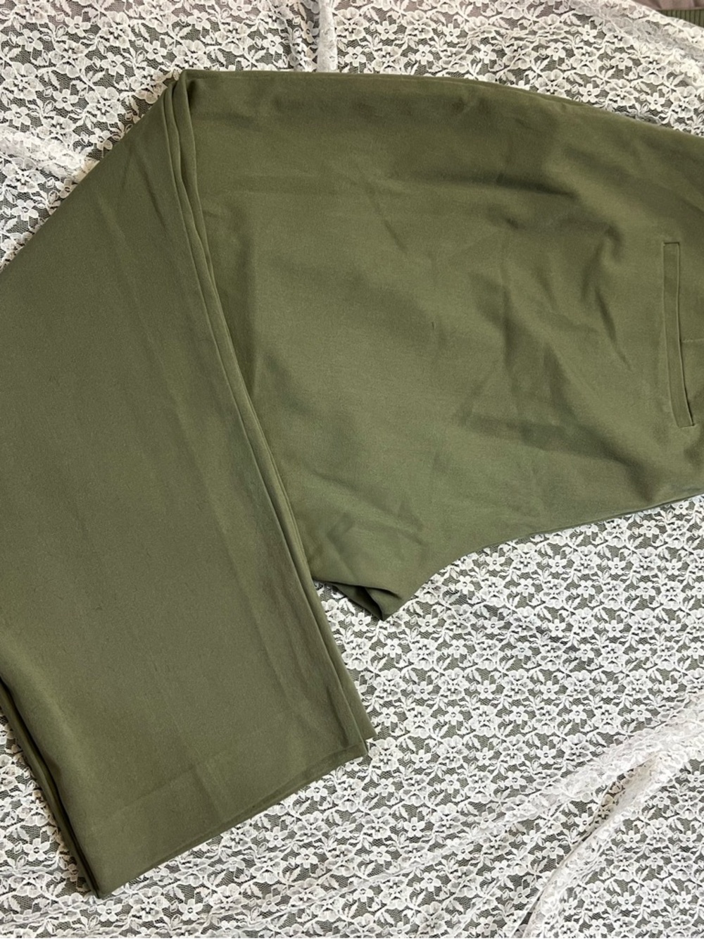 New York & Company Olive Green Women's Chinos